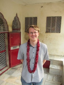 úsmev pred výbuchom